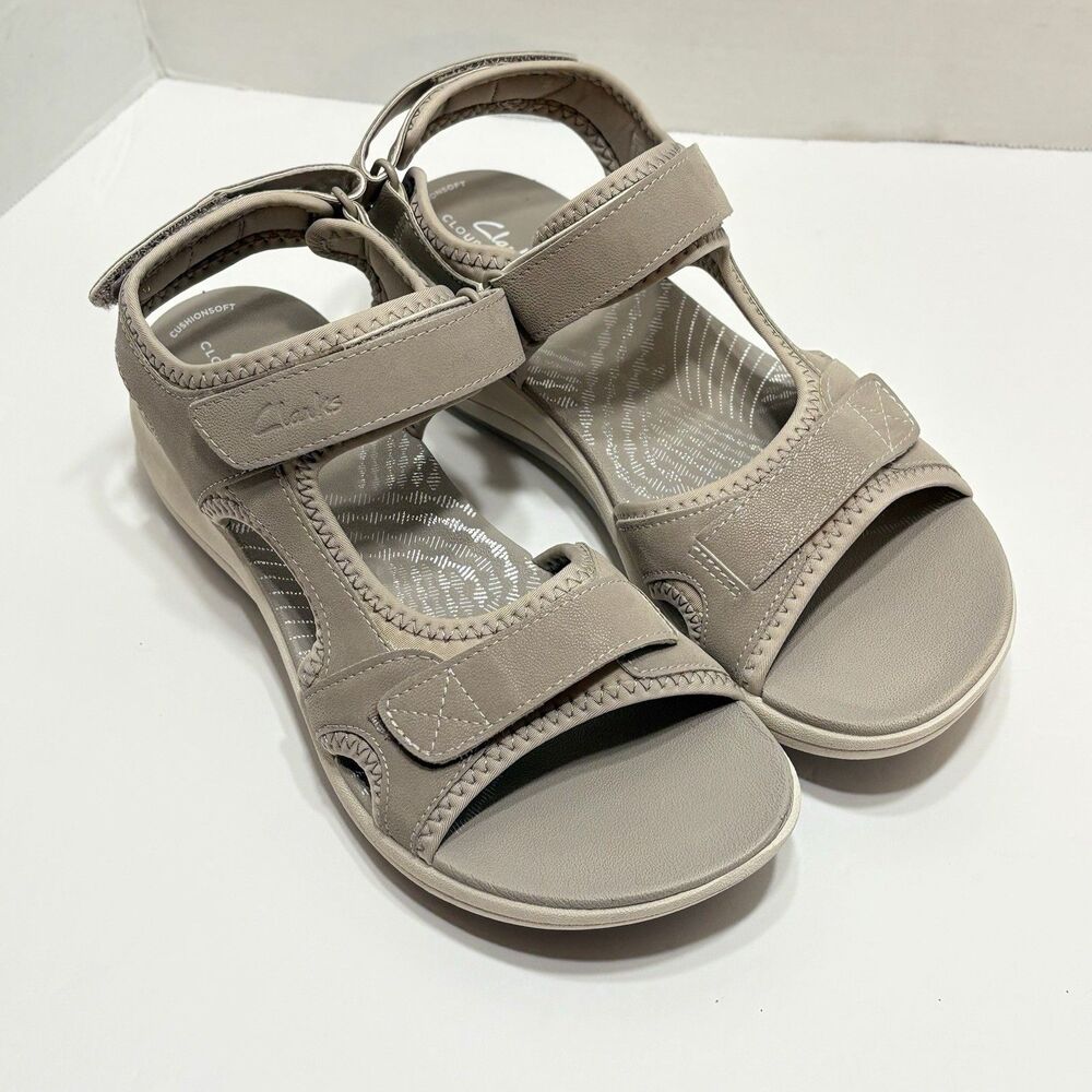 Clarks Women's Mira Bay Flat Sandal, Stone Textile 8M Minimalist Resortwear